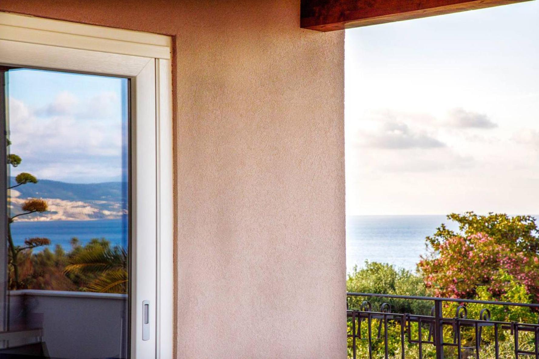 Bed and Breakfast Residenza Anna Calabria Briatico Exterior foto