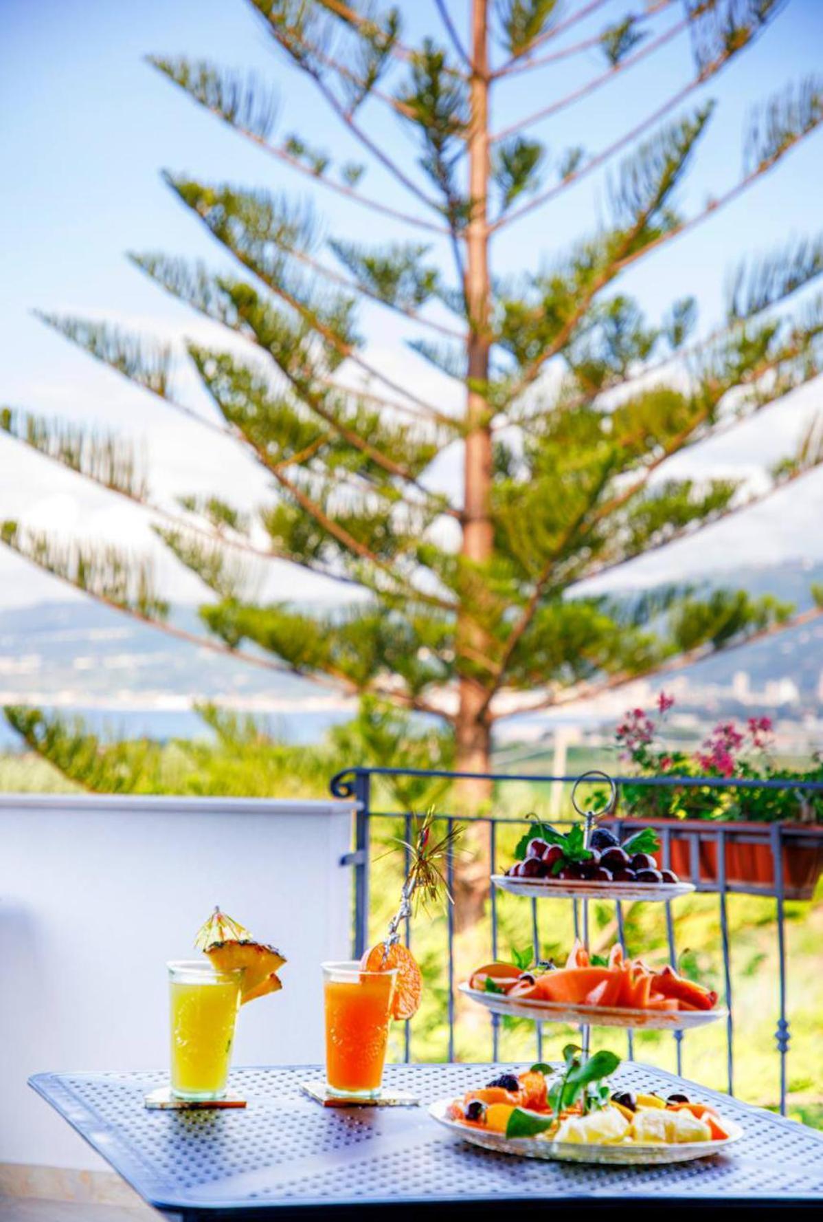 Bed and Breakfast Residenza Anna Calabria Briatico Exterior foto