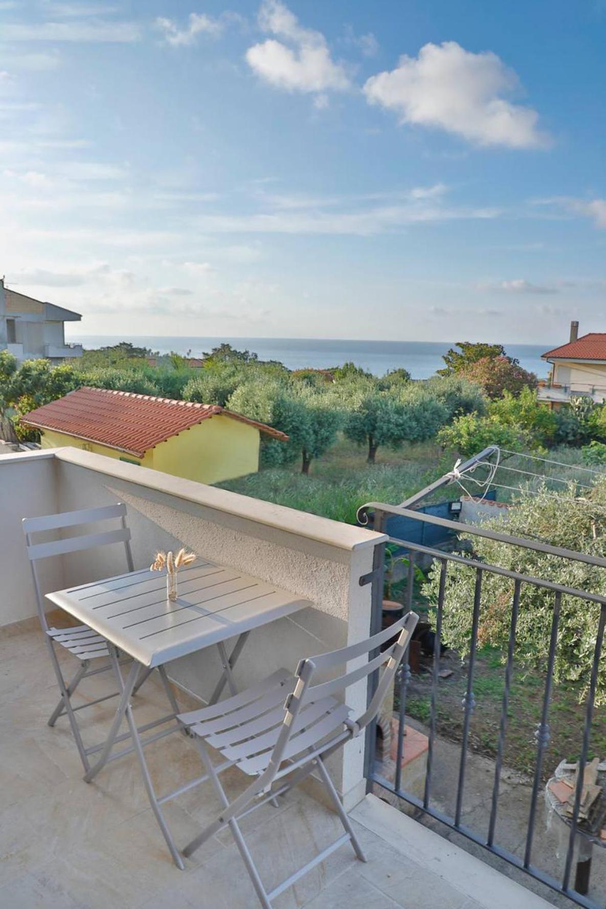 Bed and Breakfast Residenza Anna Calabria Briatico Exterior foto